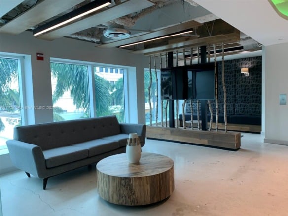 820 W 41 St # 401, Miami Beach FL 33140 — #A11721143
