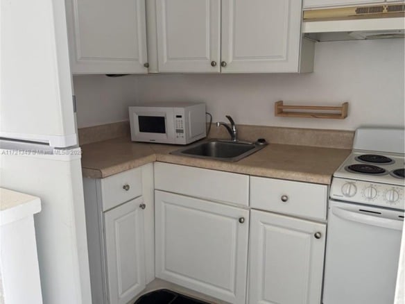 7904 West Dr # 204, North Bay Village FL 33141 — #A11721349