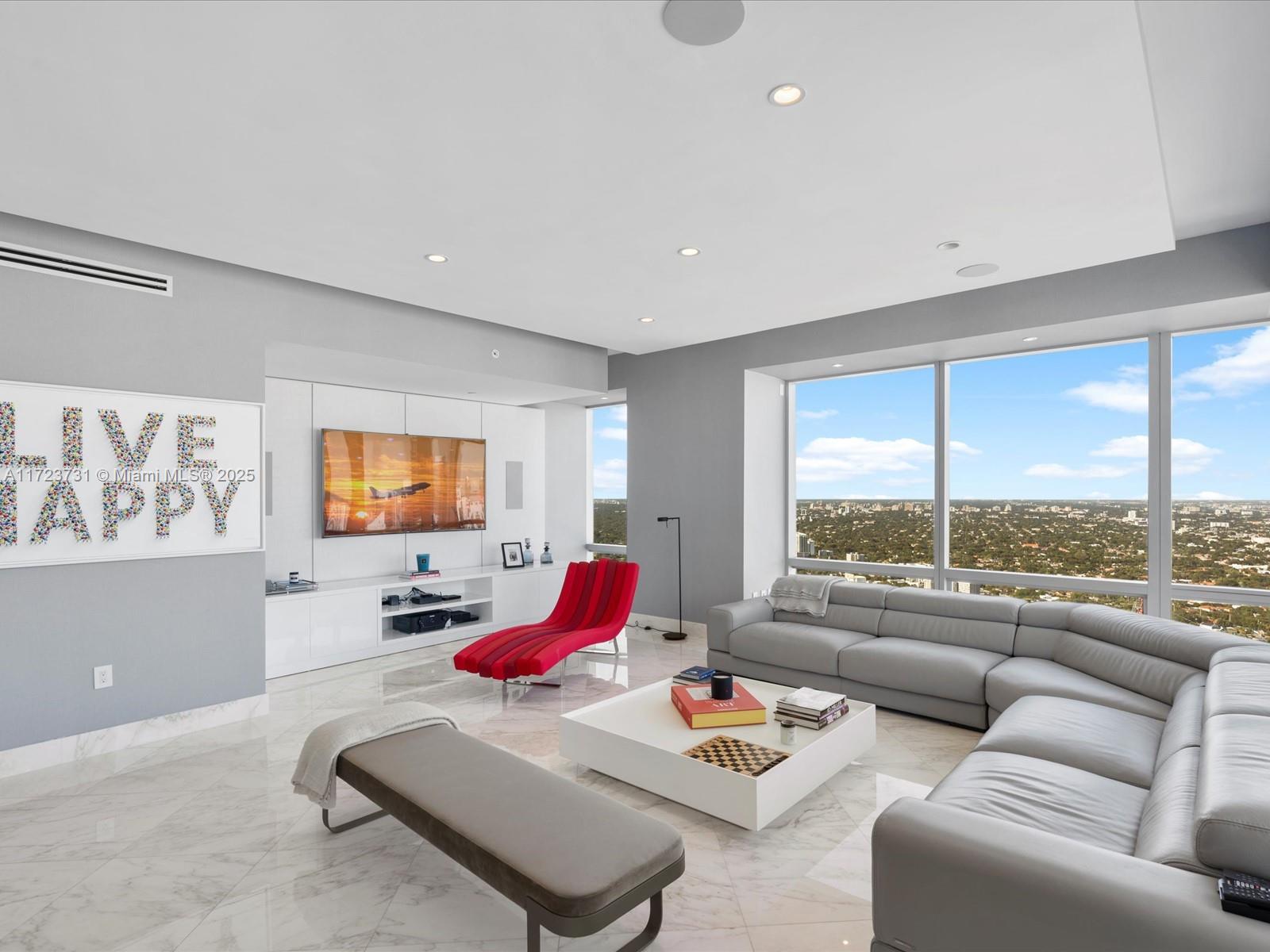 6dd28e9b-4000 1425 Brickell Ave, Miami FL 33131 — #A11723731