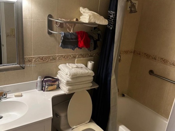 19201 Collins Ave # 701, Sunny Isles Beach FL 33160 — #A11724495