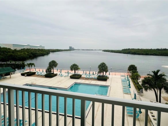 300 Bayview Dr # 402, Sunny Isles Beach FL 33160 — #A11726771