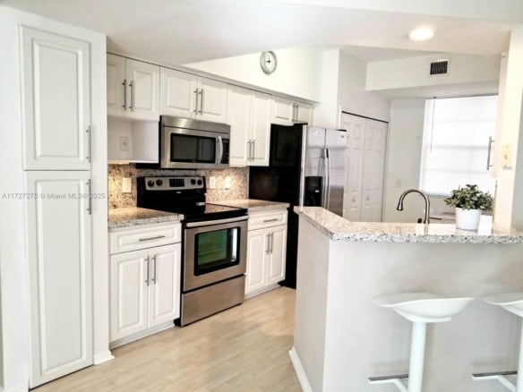 3215 NE 184 ST # 14302, Aventura FL 33160 — #A11727278