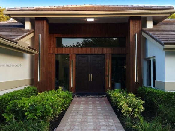 7700 S Woodridge Dr, Parkland FL 33067 — #A11727771