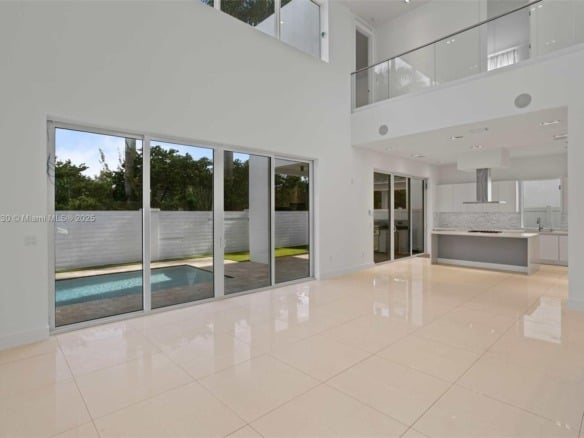 10296 NW 74th Ter, Doral FL 33178 — #A11728130