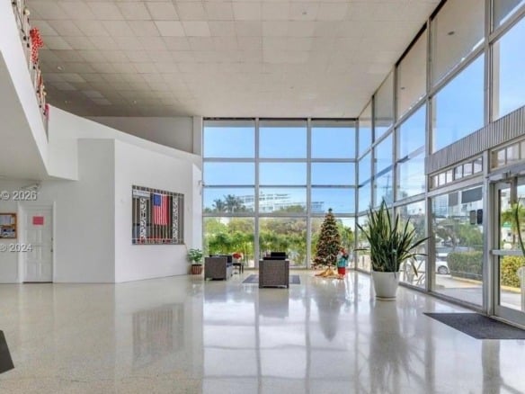 6484 Indian Creek Dr # 310, Miami Beach FL 33141 — #A11728254