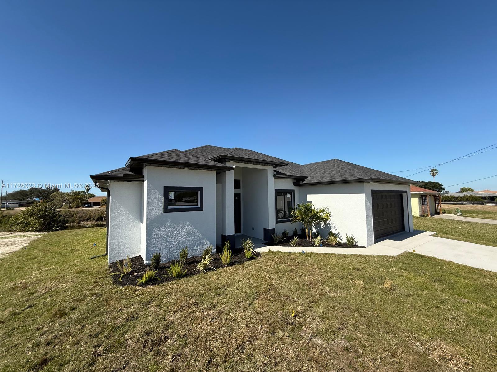 6dd28e9b-4066 1320 NE 14th AVE, Cape Coral FL 33909 — #A11728323