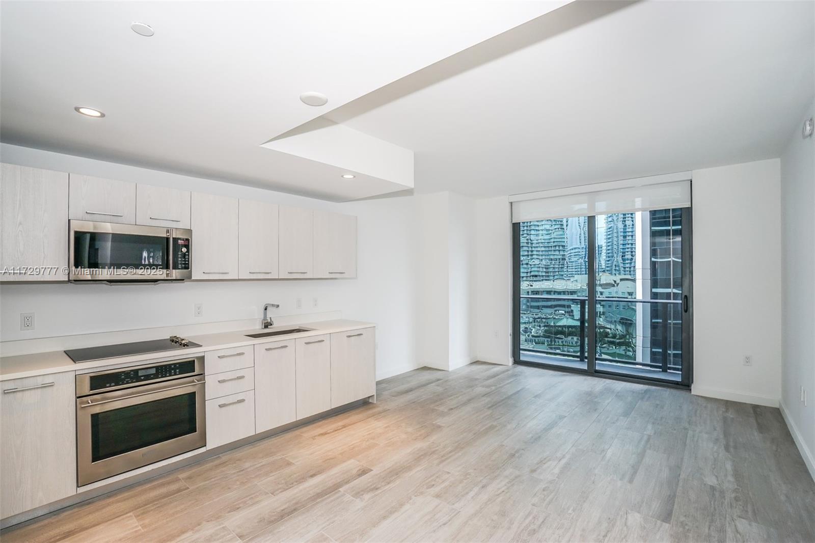 6dd28e9b-4084 Listing #A11729777
