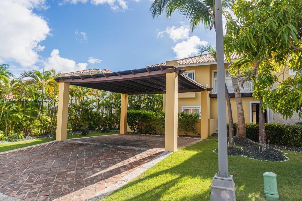 6dd28e9b-4099 1 Bougainvilla, Pu — #A11730962