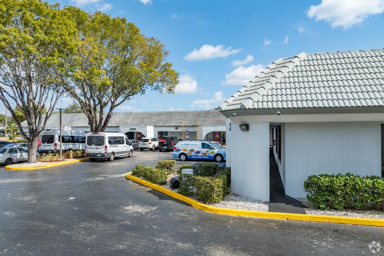 7100 W Commercial Blvd, Fort Lauderdale FL 33319 — #A11733784