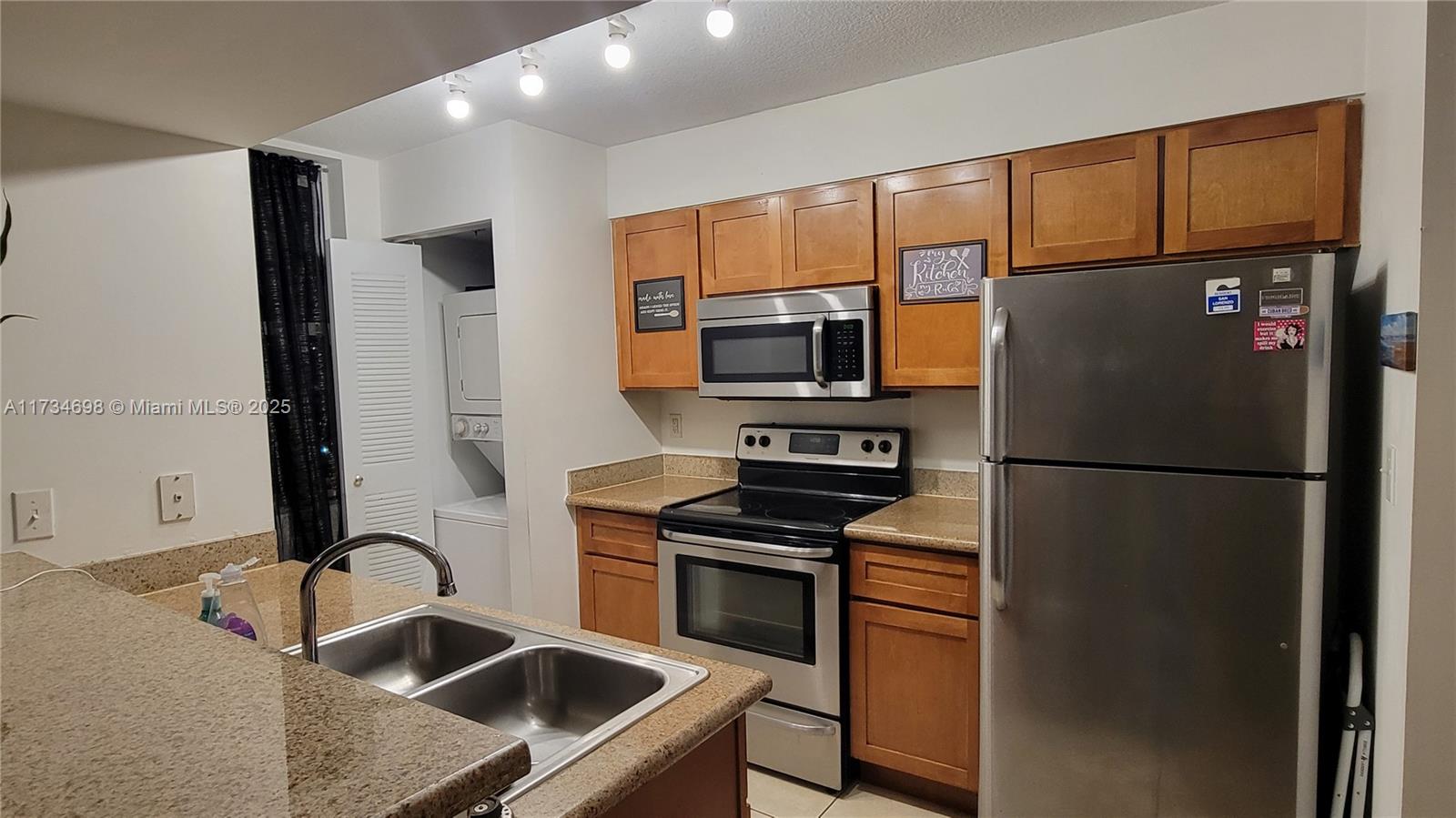 6dd28e9b-4149 219 NW 12th Ave # 1004, Miami FL 33128 — #A11734698