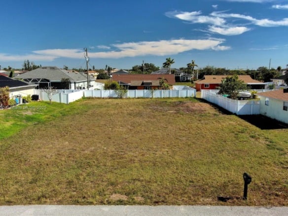 2013 NE 18th Ave, Cape Coral FL 33909 — #A11737350