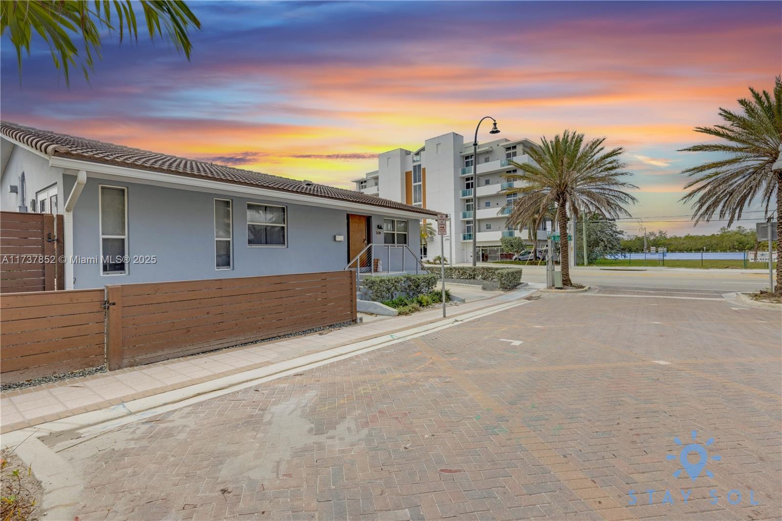 6dd28e9b-4185 328 Missouri St, Hollywood FL 33019 — #A11737852