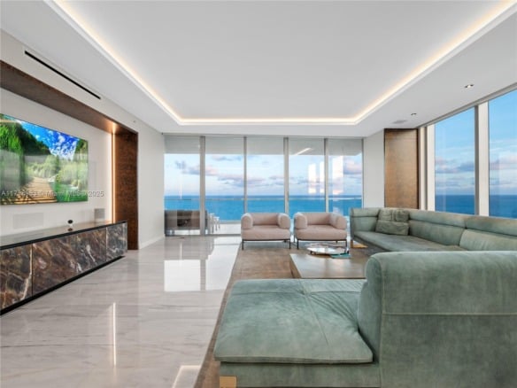 18501 Collins Ave # 2704, Sunny Isles Beach FL 33160 — #A11738983