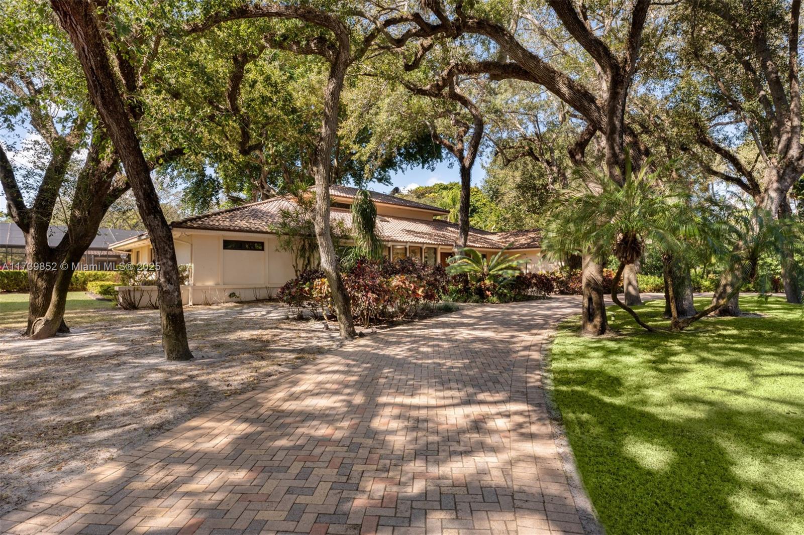 6dd28e9b-4208 9490 Old Cutler Ln, Coral Gables FL 33156 — #A11739852