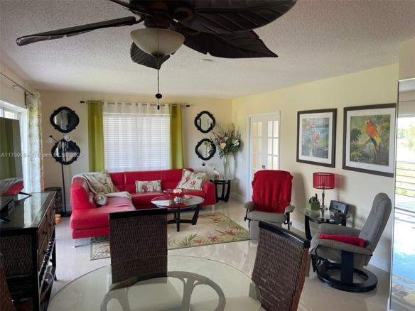 3050 E Sunrise Lakes Dr # 324, Sunrise FL 33322 — #A11739994