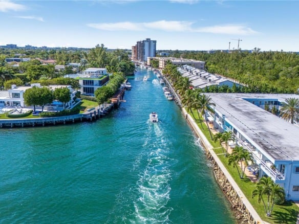2700 NE 135th St # 32, North Miami FL 33181 — #A11742335