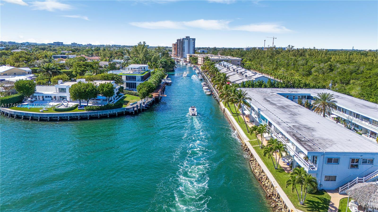 2700 NE 135th St # 32, North Miami FL 33181 — #A11742335