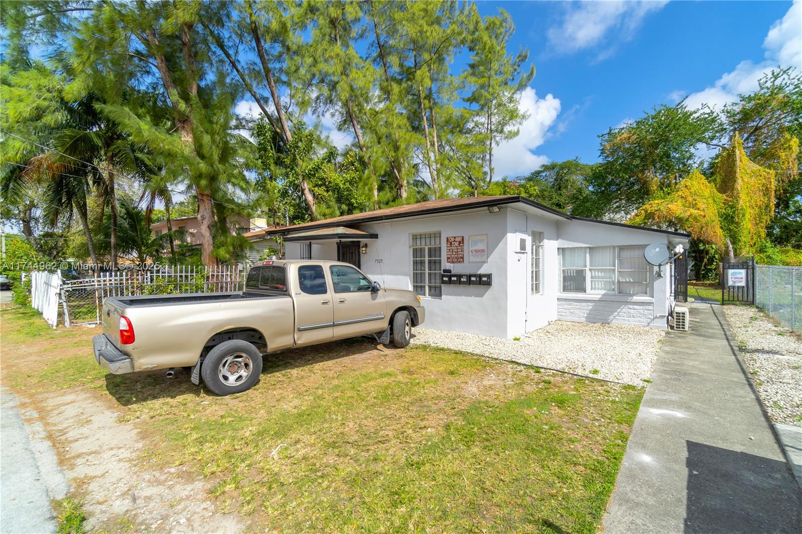 7525 NE Miami Ct, Miami FL 33138 — #A11744962