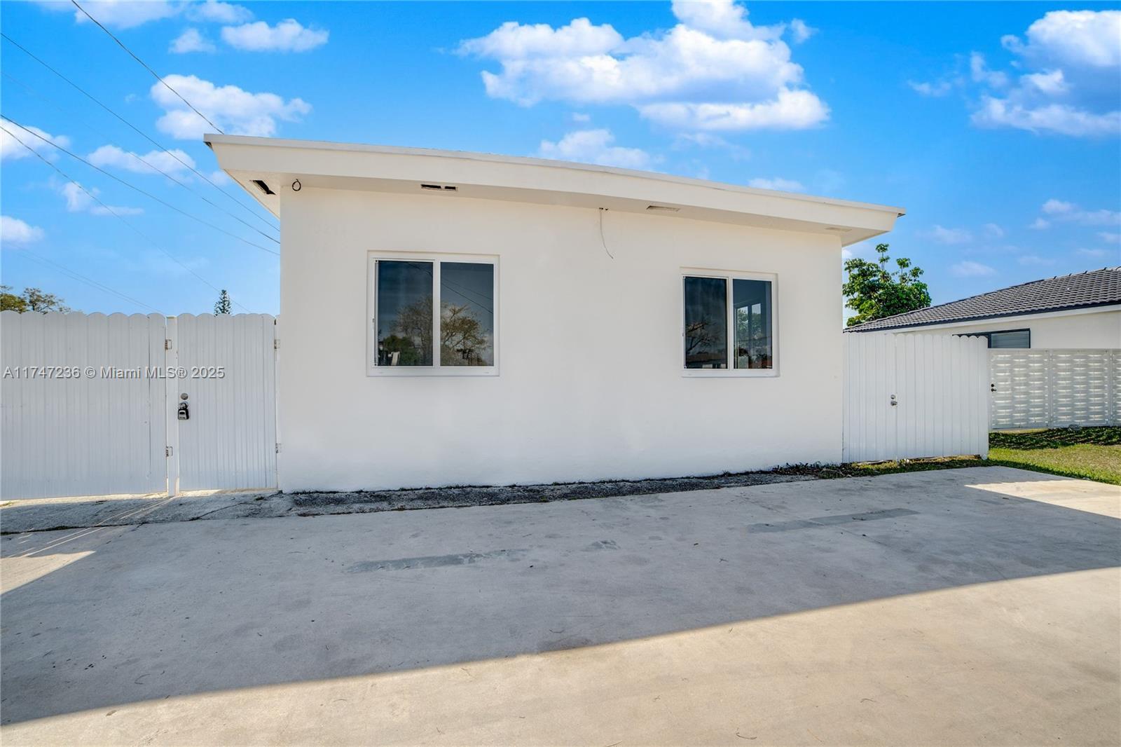 6dd28e9b-4306 10272 SW 178th St # 1, Miami FL 33157 — #A11747236