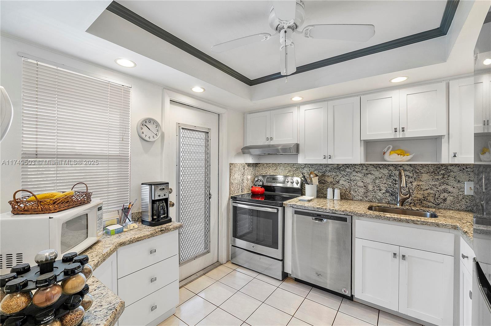 6dd28e9b-4331 4800 Hillcrest Ln # 514, Hollywood FL 33021 — #A11749503