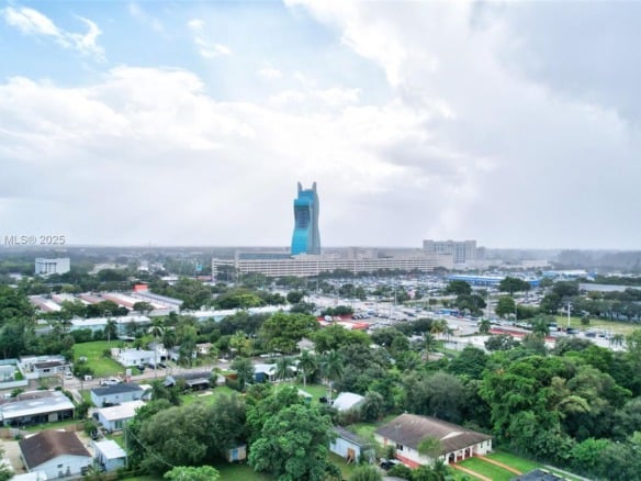 4381 SW 51st St, Dania Beach FL 33314 — #A11749682