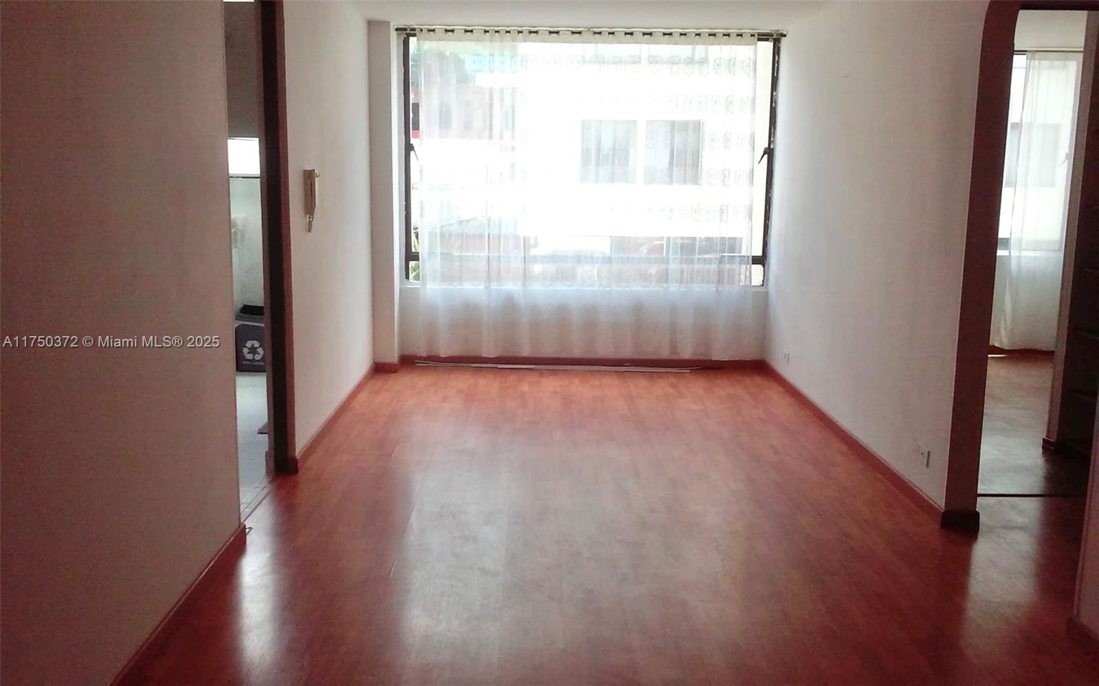 6dd28e9b-4351 KR 7B 153A 15 # 204, FL — #A11750372
