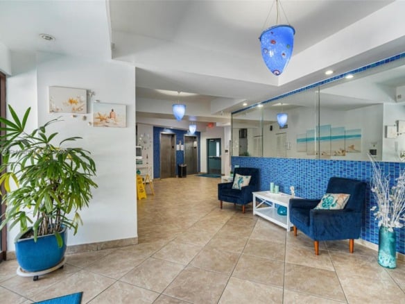 7300 Wayne Ave # 317, Miami Beach FL 33141 — #A11753559