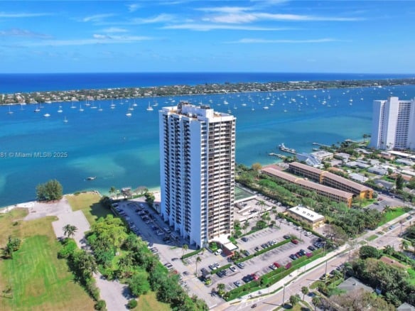 5600 N Flagler Dr # 304, West Palm Beach FL 33407 — #A11755081