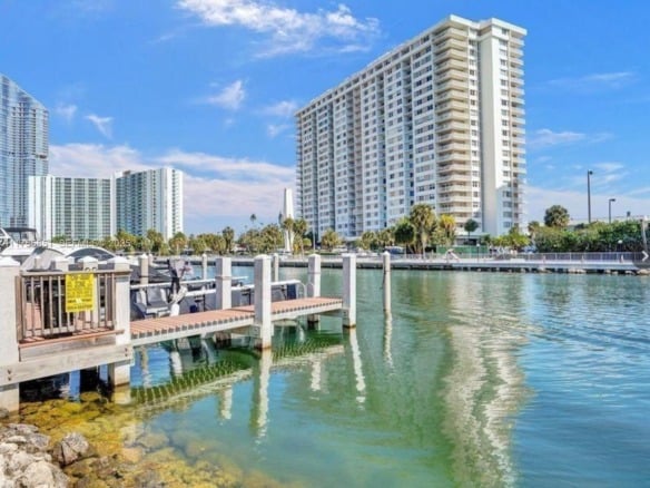 400 Kings Point Dr # 810, Sunny Isles Beach FL 33160 — #A11755851