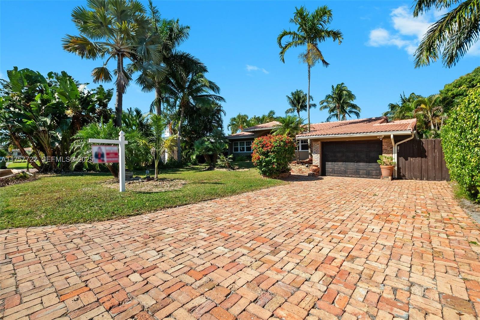 6dd28e9b-4451 2725 NE 21st Ave, Fort Lauderdale FL 33306 — #A11757722