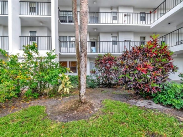 3597 Birdie Dr # 107, Lake Worth FL 33467 — #A11758408