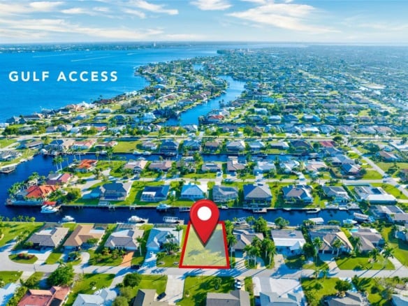 2022 SE 29th ST, Cape Coral FL 33904 — #A11759282