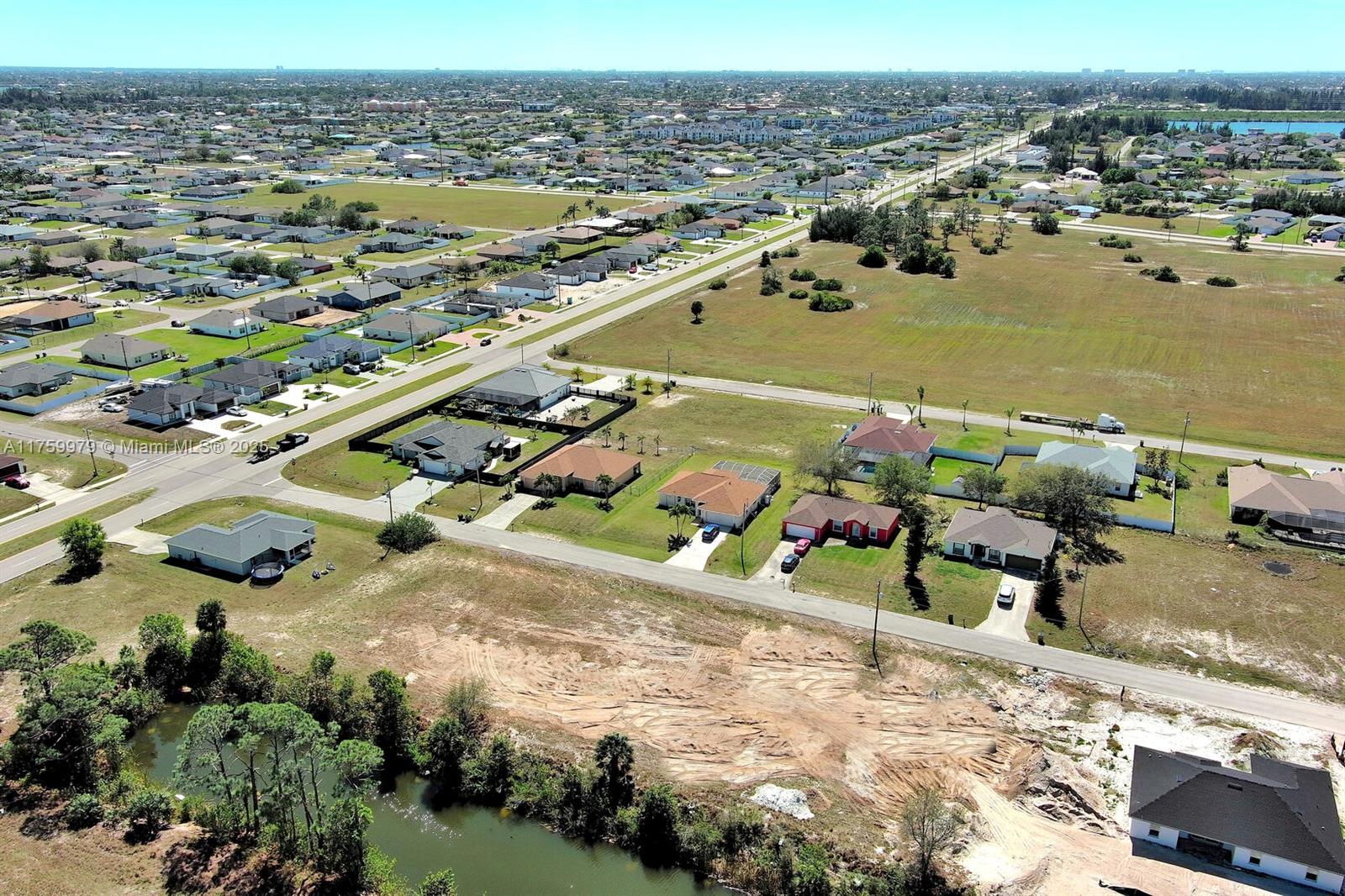 6dd28e9b-4487 1611 NW 2nd St, Cape Coral FL 33993 — #A11759979