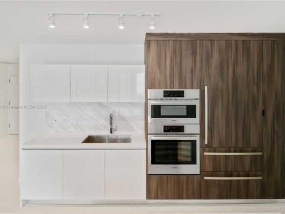 851 NE 1st Ave # 4203, Miami FL 33132 — #A11760379