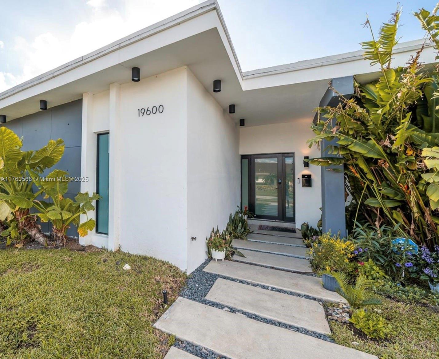 19600 NE 19th Ave, Miami FL 33179 — #A11760568