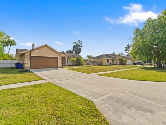 155 Kings Way, Royal Palm Beach FL 33411 — #A11761302