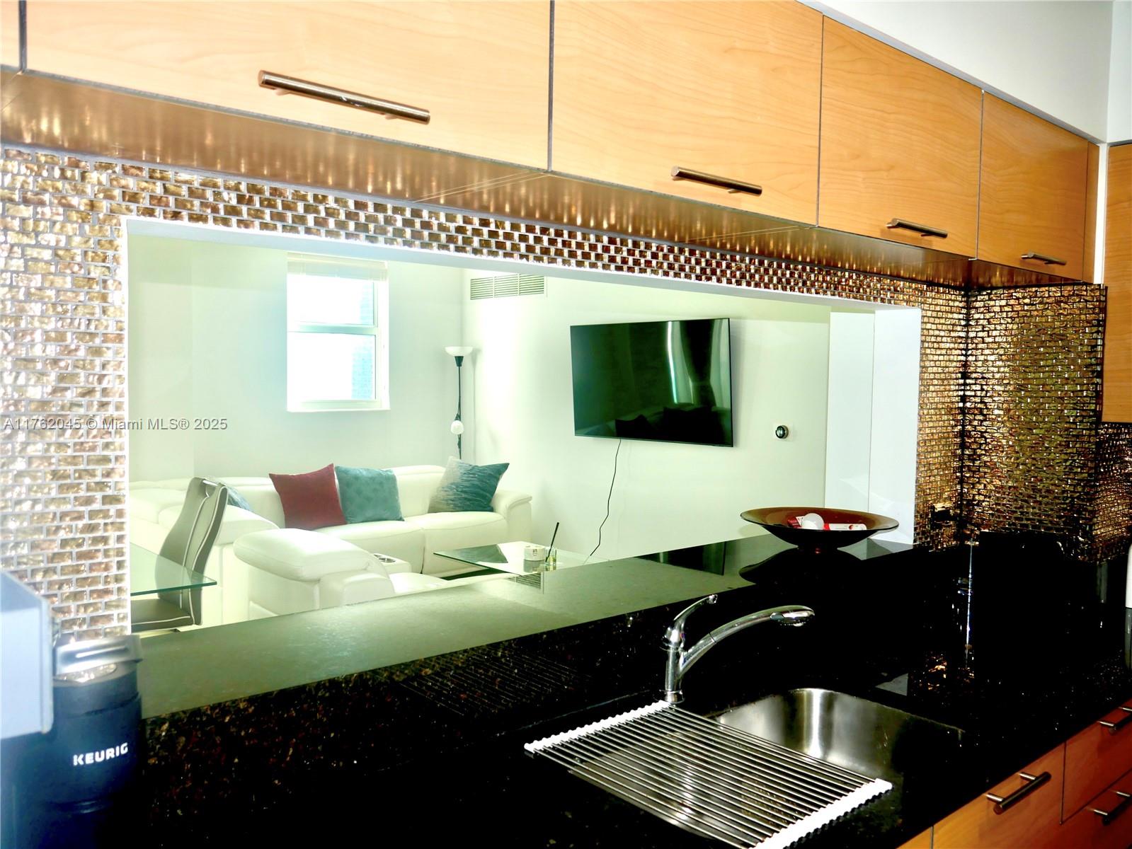 6dd28e9b-4519 31 SE 5th St # 2611, Miami FL 33131 — #A11762045