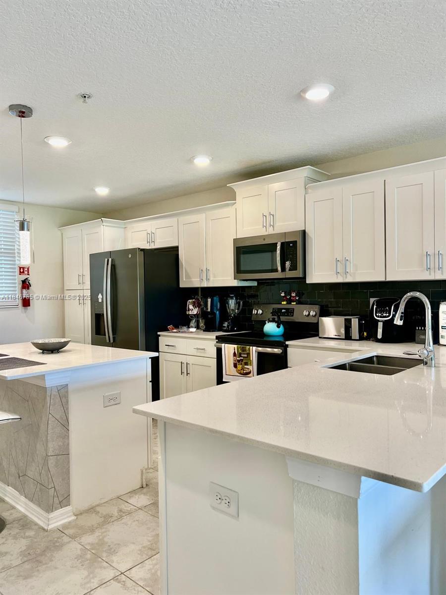 6dd28e9b-453 3111 Paradox circle # 104, Kissimmee FL 34746 — #A11846785