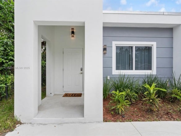 1212 NW 6th Ct, Fort Lauderdale FL 33311 — #A11766041