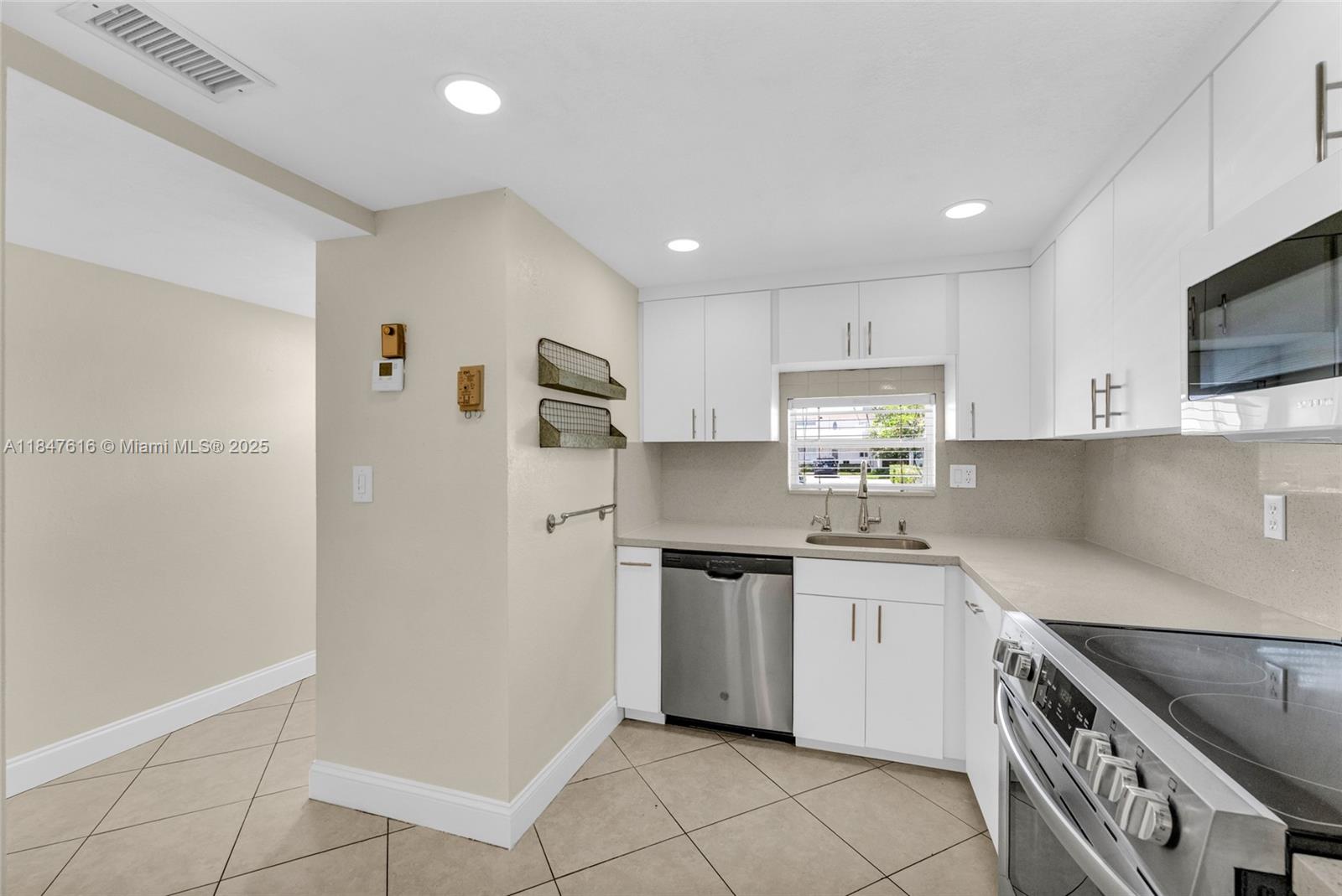681 S Hollybrook Dr # 109, Pembroke Pines FL 33025 — #A11847616