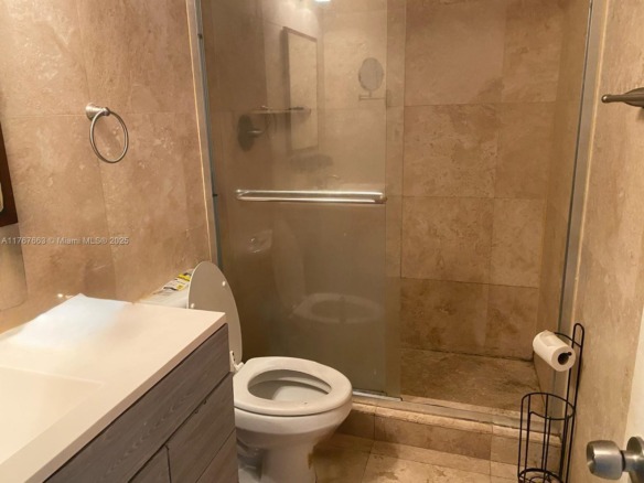 400 Kings Point Dr # 209, Sunny Isles Beach FL 33160 — #A11767663