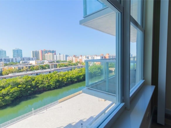 230 174th St # 1015, Sunny Isles Beach FL 33160 — #A11767678