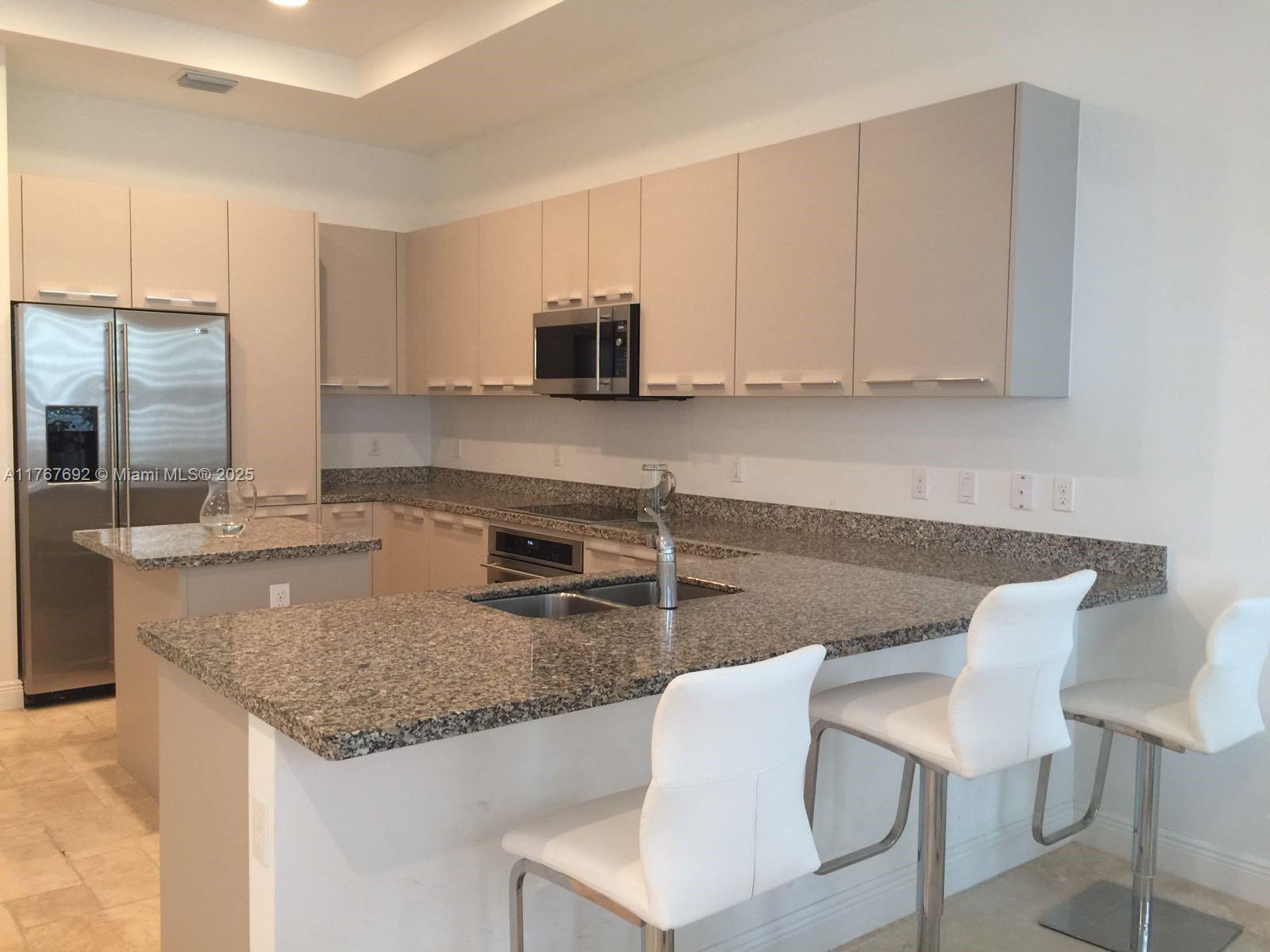 6dd28e9b-4613 5189 NW 85th Ave # 5189, Miami FL 33166 — #A11767692