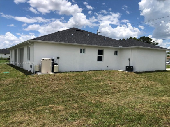4572/4574 Golfview Blvd, Lehigh Acres FL 33973 — #A11830680