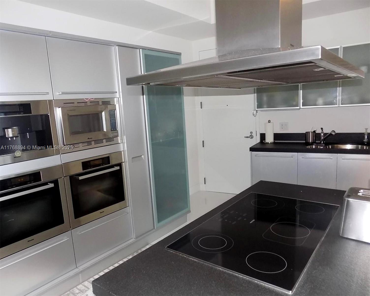 6dd28e9b-4630 18201 Collins Ave # 3906, Sunny Isles Beach FL 33160 — #A11768894
