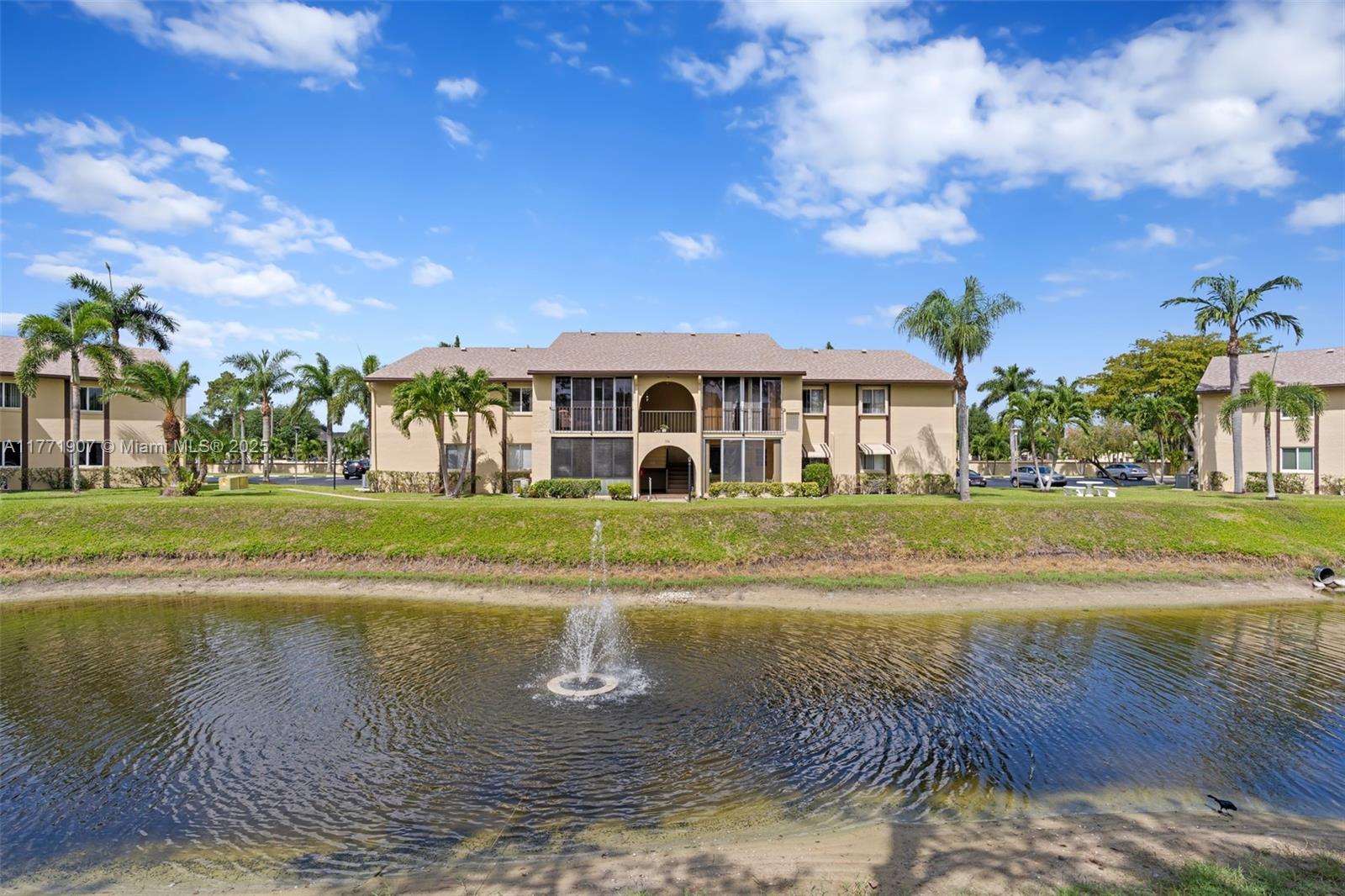 6dd28e9b-4682 336 Pine Ridge Cir # 1, Green Acres FL 33463 — #A11771907