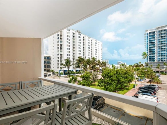 6423 Collins Ave # 309, Miami Beach FL 33141 — #A11772645