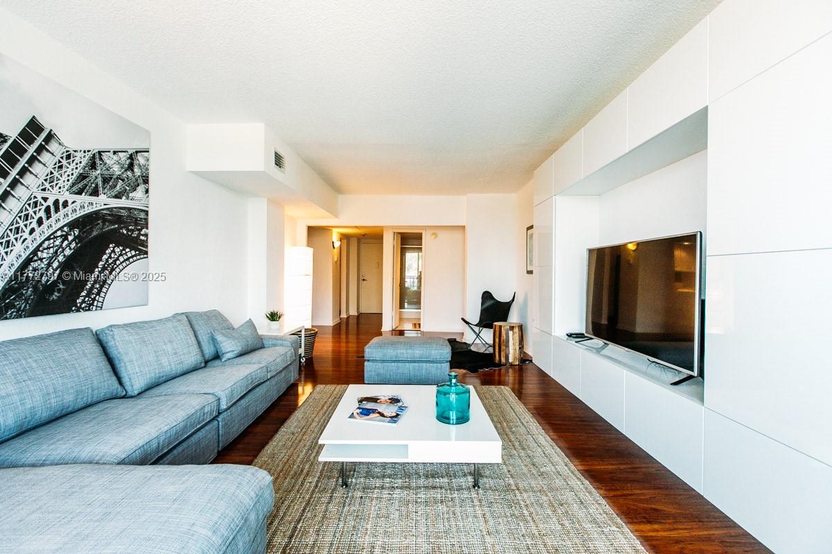 6dd28e9b-4705 19370 Collins Ave # 326, Sunny Isles Beach FL 33160 — #A11772797