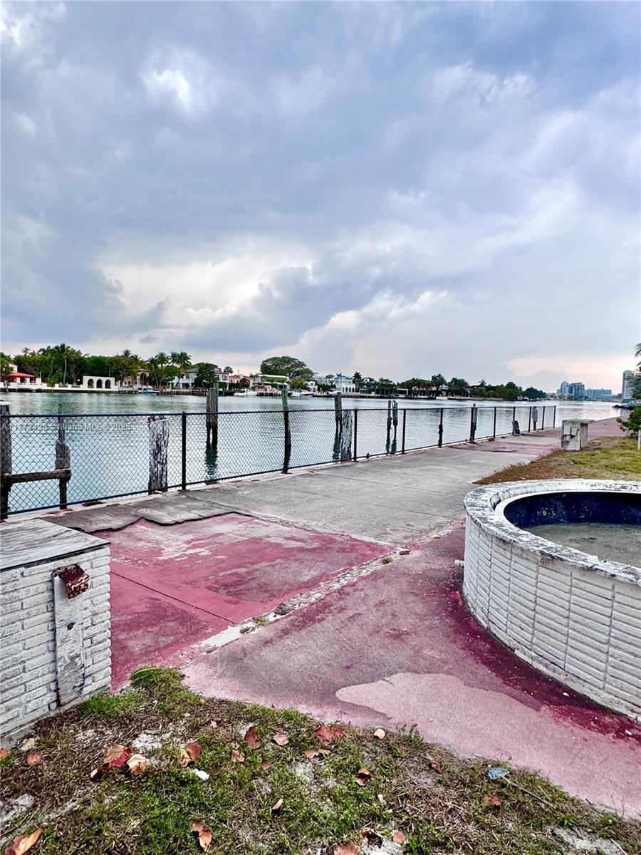 6dd28e9b-4713 5255 Collins Ave Boat Slip E, Miami Beach FL 33140 — #A11773428