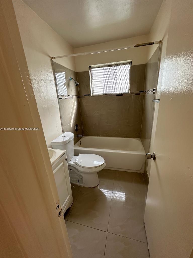 6dd28e9b-4797 756 NW 5th St, Hallandale Beach FL 33009 — #A11779224